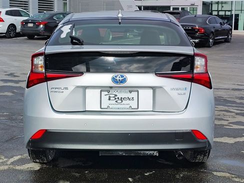 Used 2020 Toyota Prius XLE image 29