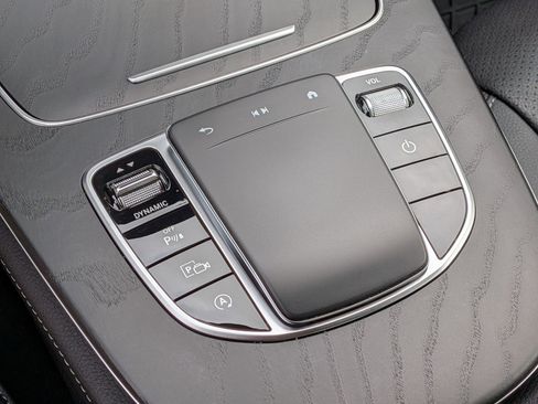 Used 2023 Mercedes-Benz E 350 4MATIC Sedan image 26