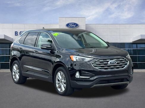 Used 2024 Ford Edge Titanium AWD/4WD image 2