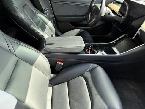 Used 2019 Tesla Model 3 Standard Range Plus RWD image 7