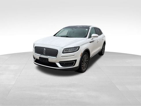 Used 2019 Lincoln Nautilus Reserve w/ Driver Assistance Package image 11