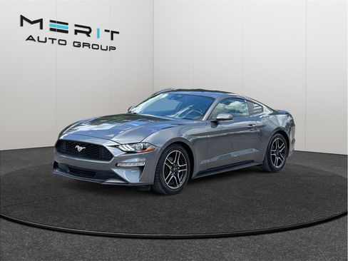 Used 2022 Ford Mustang Premium RWD image 4