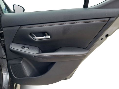 Used 2021 Nissan Sentra SR FWD image 19