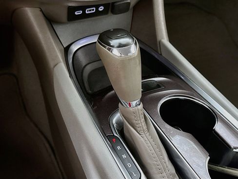 Used 2020 Chevrolet Malibu LT FWD image 18
