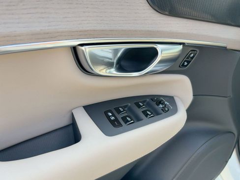 New 2026 Volvo XC90 B6 Ultra w/ Protection Package image 11