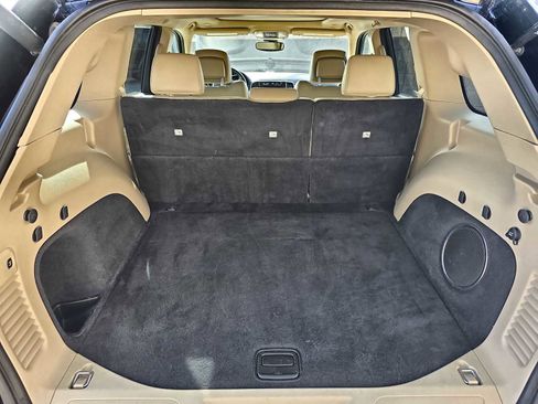 Used 2020 Jeep Grand Cherokee Limited w/ Luxury Group II image 23