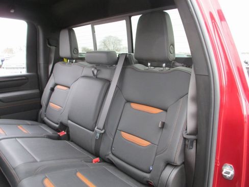 Used 2024 GMC Sierra 2500 AT4 w/ AT4 Premium Plus Package image 23