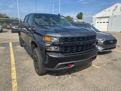 Used 2020 Chevrolet Silverado 1500 Custom Trail Boss w/ Custom Convenience Package AWD/4WD image 5