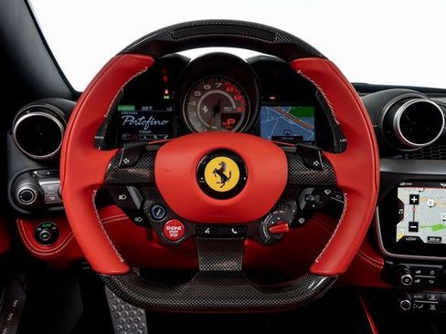Certified 2019 Ferrari Portofino image 6