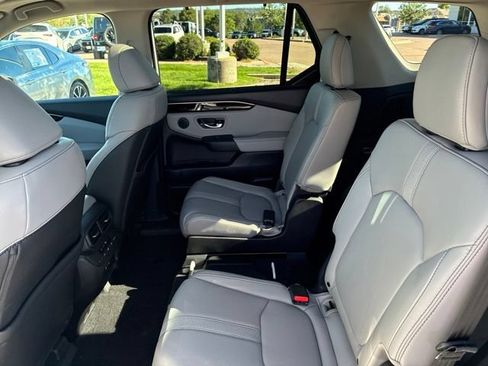 Certified 2025 Honda Pilot Touring image 23
