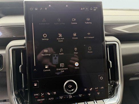Used 2026 GMC Yukon Elevation w/ Elevation Premium Package AWD/4WD image 28
