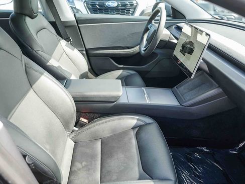 Used 2024 Tesla Model 3 Standard Range image 15