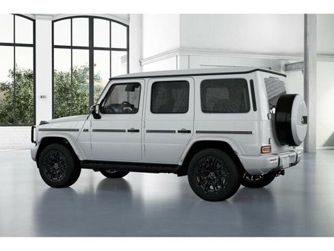 New 2026 Mercedes-Benz G 550 image 32