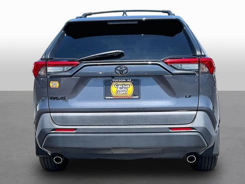 Used 2021 Toyota RAV4 LE w/ Carpet Mat Package (TMS) FWD image 4