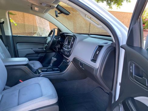 Used 2020 Chevrolet Colorado W/T w/ WT Convenience Package AWD/4WD image 49