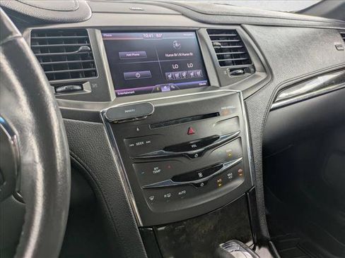 Used 2013 Lincoln MKS AWD image 12