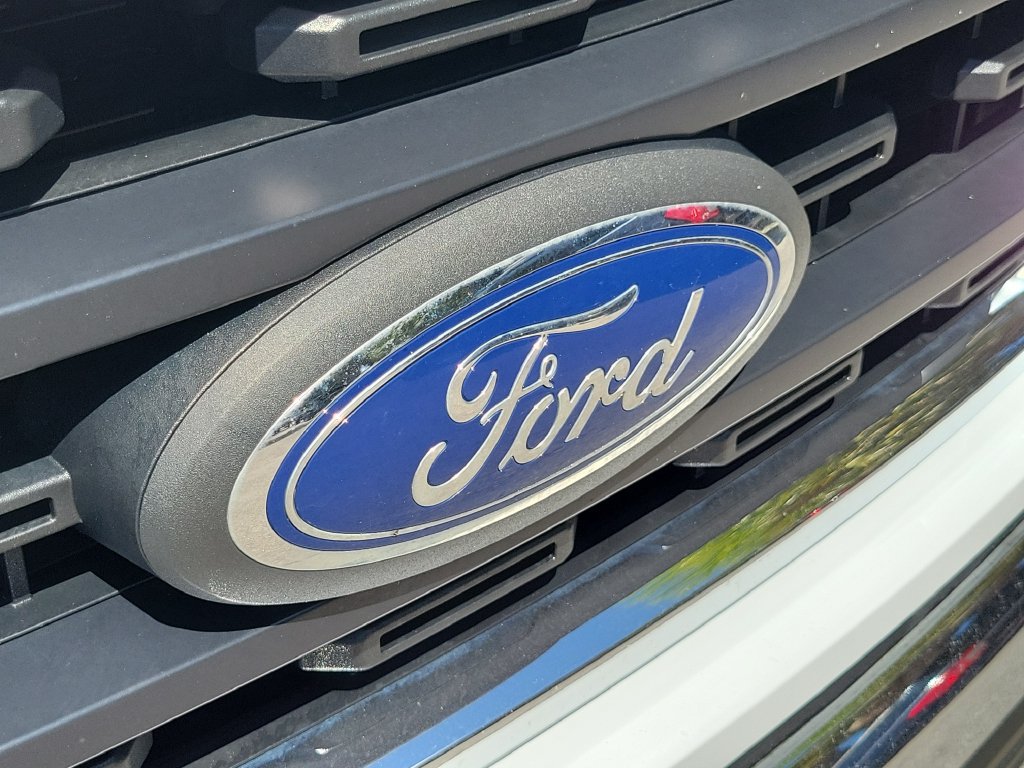 Used 2022 Ford F150 XLT w/ Trailer Tow Package AWD/4WD image 11