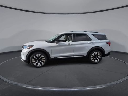Used 2026 Ford Explorer Platinum w/ LUX Leather Package image 4