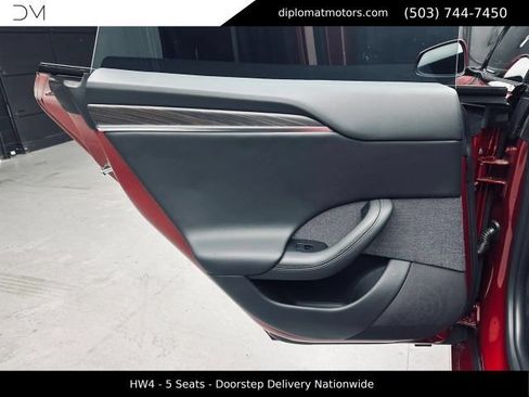 Used 2024 Tesla Model S AWD/4WD image 25