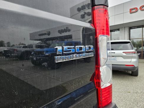 Used 2025 RAM ProMaster 1500 FWD image 9