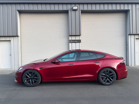 Used 2023 Tesla Model S Standard Range AWD/4WD image 4