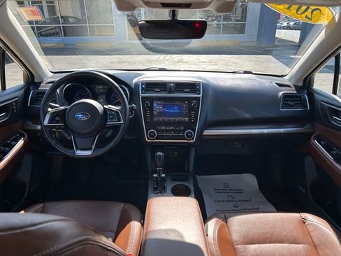 Used 2018 Subaru Outback 3.6R Touring image 27