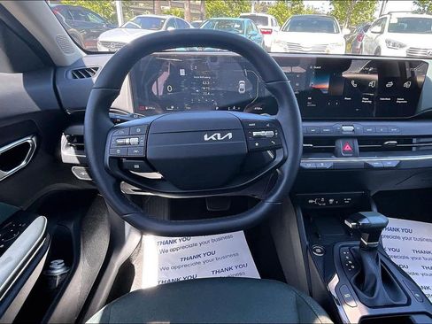 Certified 2025 Kia K4 EX FWD image 7