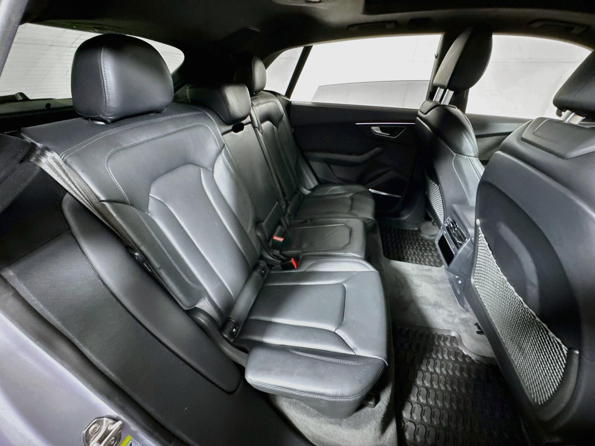 Used 2019 Audi Q8 Prestige AWD/4WD image 28