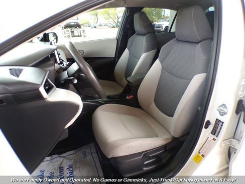 Used 2020 Toyota Corolla LE w/ Carpet Mat Package (TMS) image 15