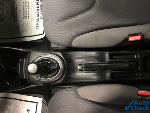 Used 2010 Honda Fit image 45