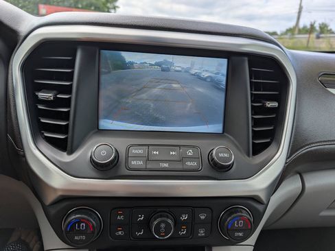 Used 2018 GMC Acadia SLT AWD/4WD image 18