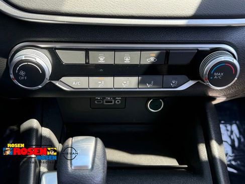 Certified 2025 Nissan Altima 2.5 S FWD image 18