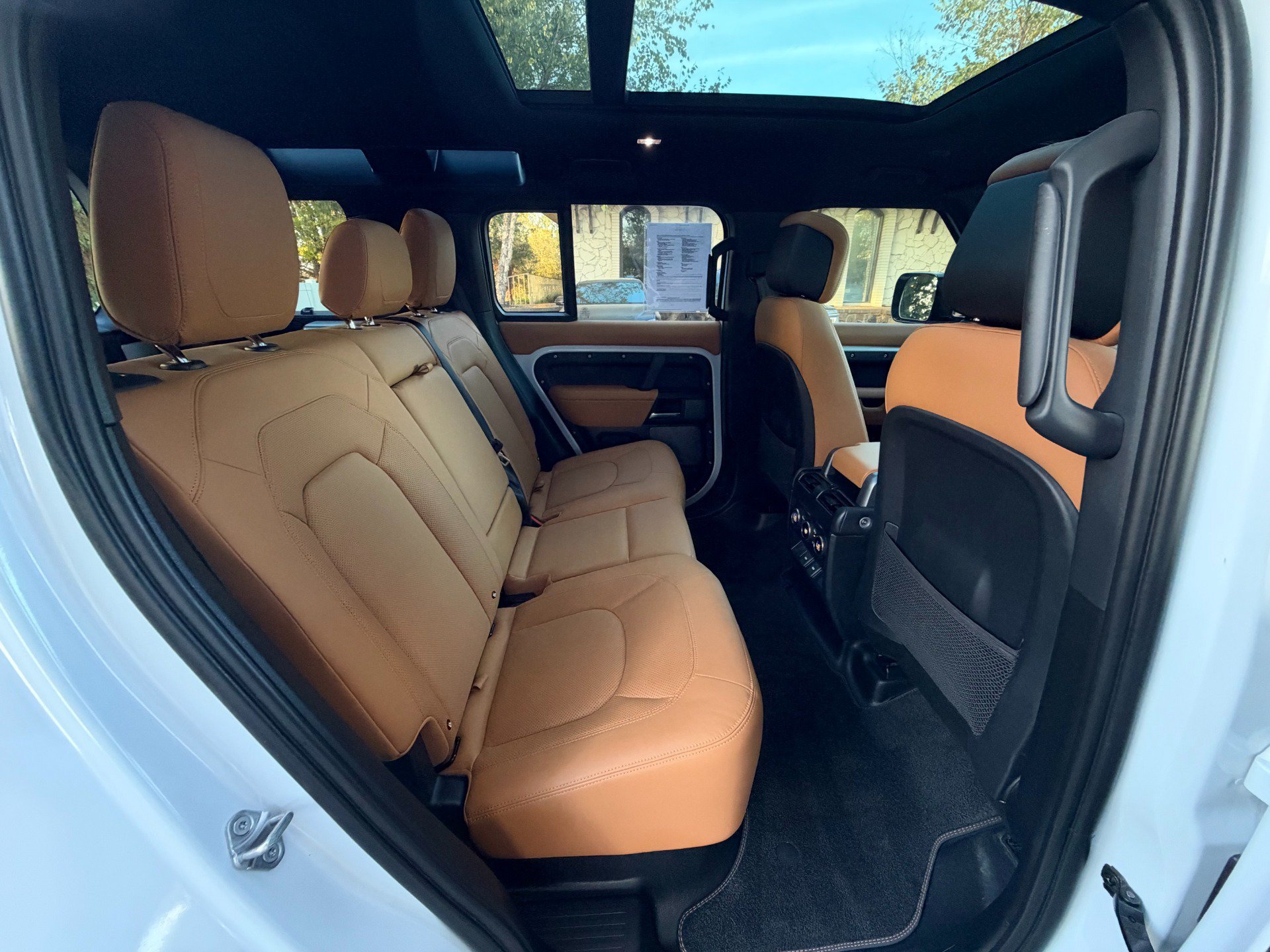 Used 2023 Land Rover Defender 110 AWD/4WD image 16