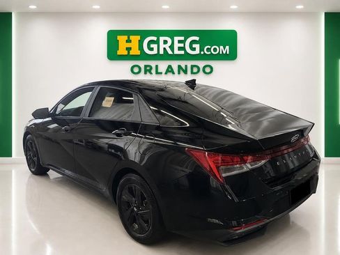 Used 2023 Hyundai Elantra Blue FWD image 2