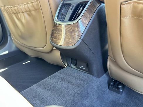 Used 2014 Buick LaCrosse Leather w/ Driver Confidence Package FWD image 13