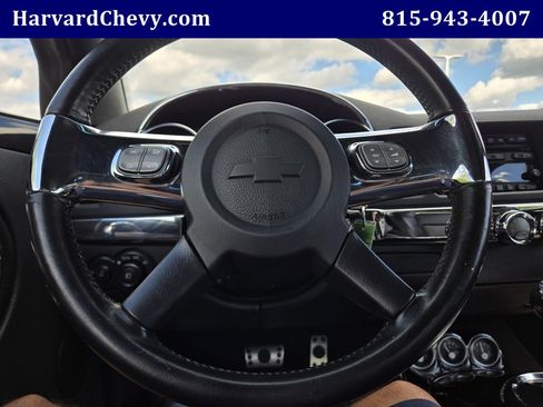 Used 2006 Chevrolet SSR w/ Preferred Equipment Group RWD image 17