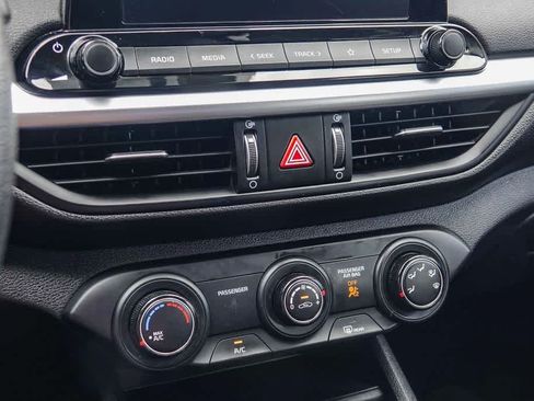 Certified 2023 Kia Forte LXS FWD image 21