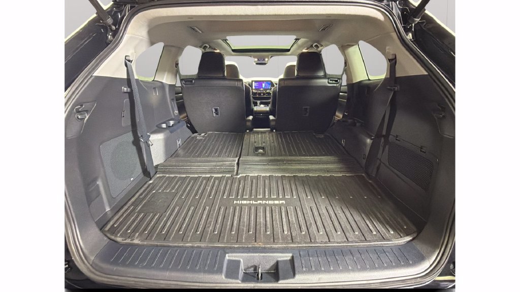 Used 2023 Toyota Highlander Platinum AWD/4WD image 33