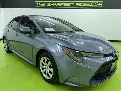 Used 2021 Toyota Corolla LE image 2