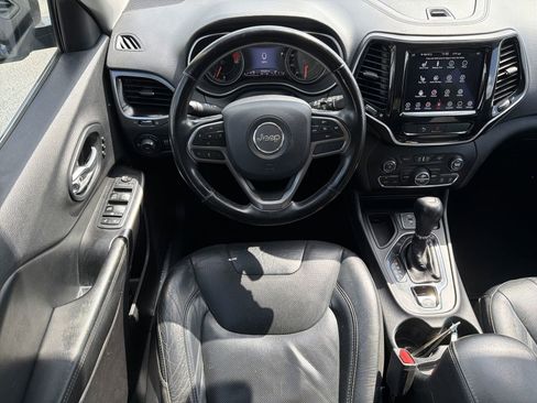 Used 2020 Jeep Cherokee Limited image 28