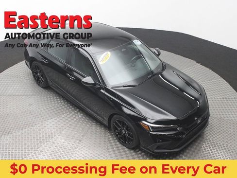 Used 2024 Honda Civic Sport image 3