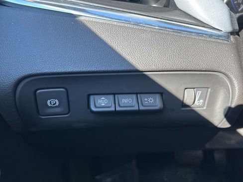 Used 2024 Buick Enclave Premium image 21