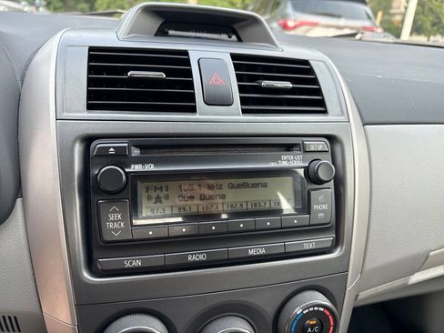 Used 2012 Toyota Corolla LE FWD image 15