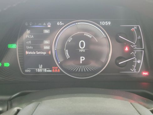 Certified 2025 Lexus ES 300h w/ Premium Package image 22