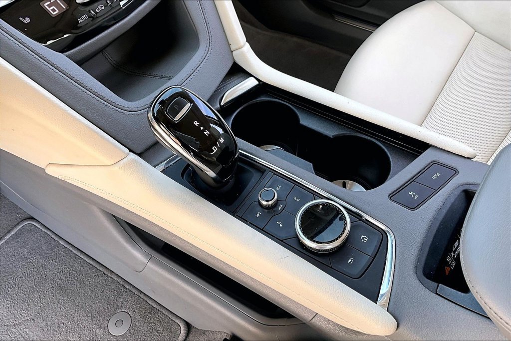 Used 2022 Cadillac XT5 Premium Luxury FWD image 14