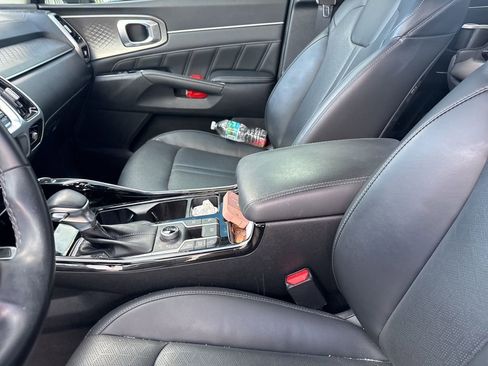 Used 2021 Kia Sorento SX AWD/4WD image 17