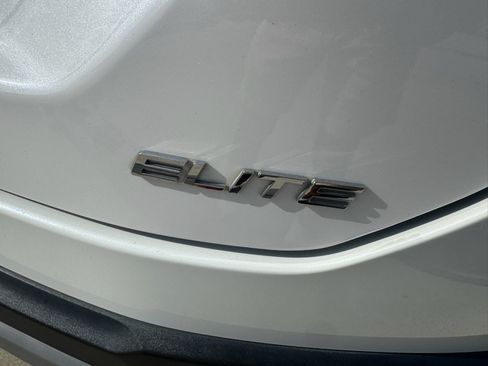 Certified 2025 Honda Pilot Elite image 33