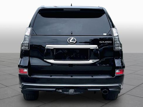 Used 2023 Lexus GX 460 Premium w/ Accessory Package AWD/4WD image 5