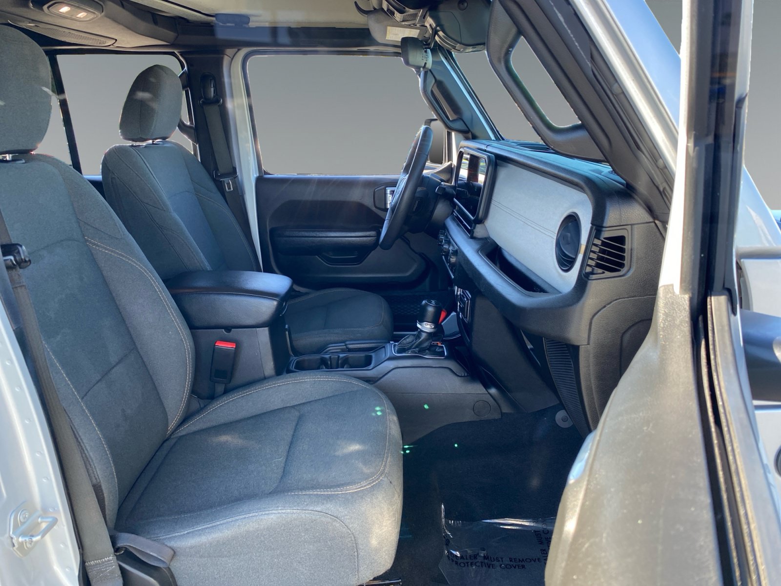 Used 2024 Jeep Wrangler Unlimited Sport AWD/4WD image 15