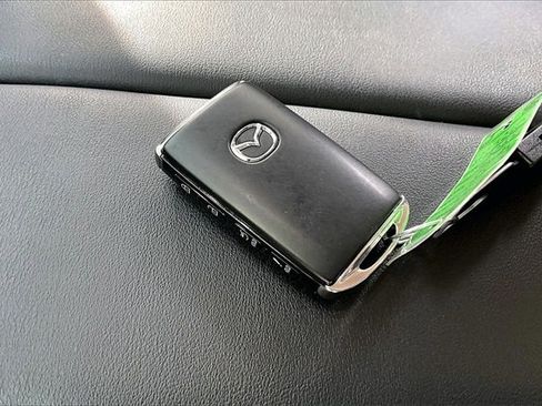 Used 2025 MAZDA CX-70 3.3 Turbo w/ Preferred Package image 32